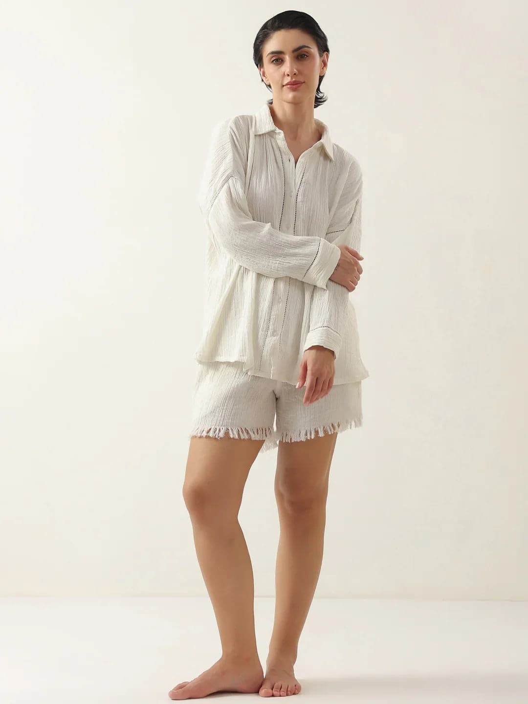 Gomachi Women's White Pure Cotton Solid Night Suit